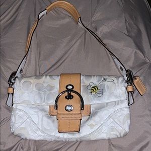 Coach  bumble bee 🐝 soho  small flap bag
